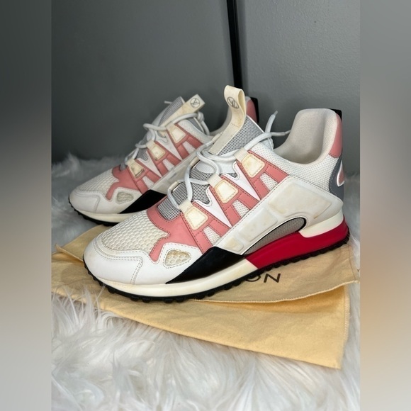 LOUIS vuitton runaway sneaker (38) - Picture 2 of 16